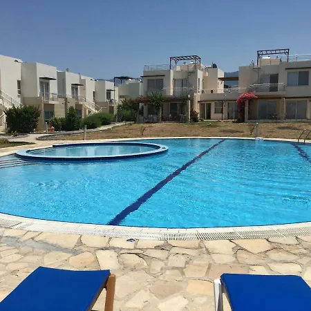 In Turtle Bay Village * Agios Georgios (Girne)